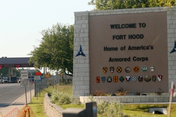 女兵|发生女兵肢解案后，美军一基地又发现有士兵死在湖边