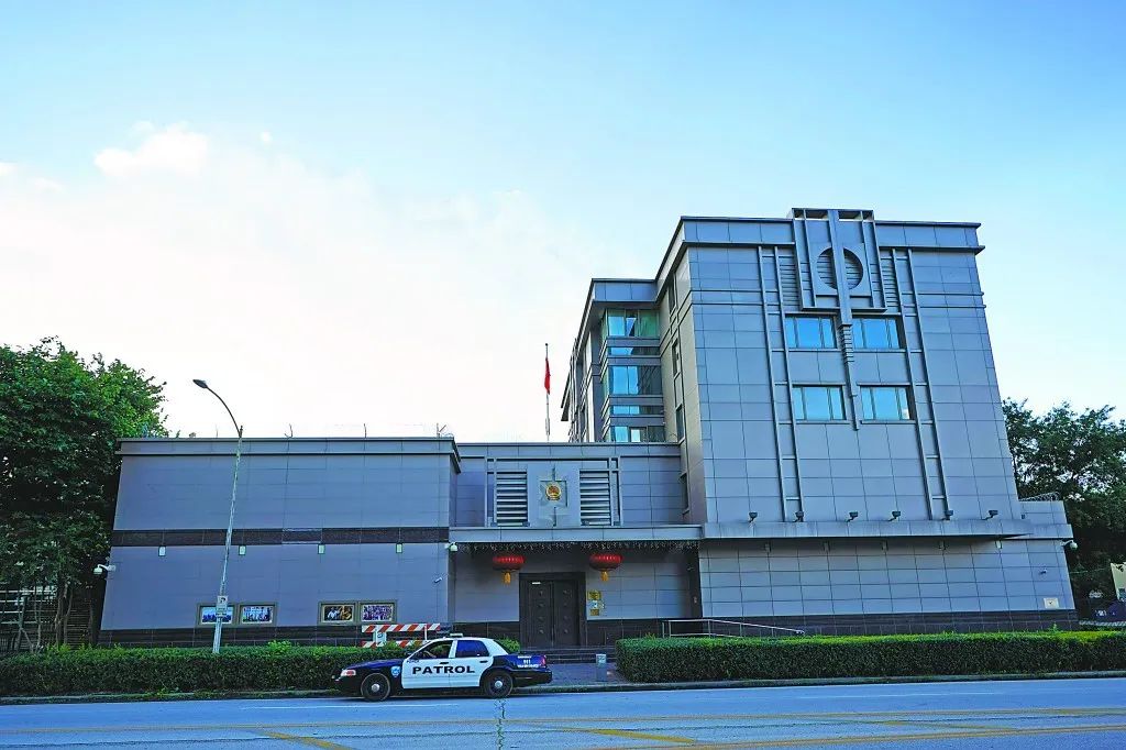 环球时报|美媒称中国驻休斯敦总领馆焚烧文件，这一幕似曾相识