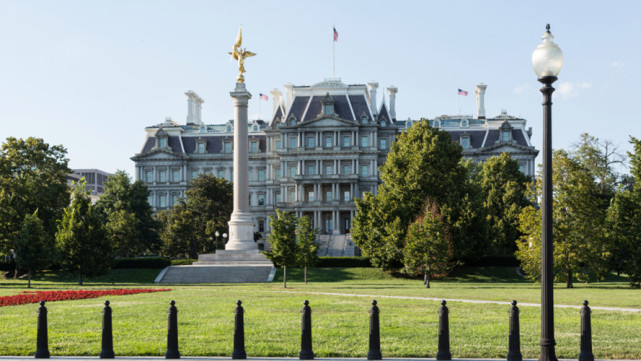 白宫|白宫餐厅有员工确诊后关闭，位置靠近多名高官办公室