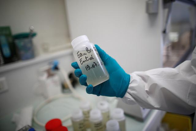 疫情|新一波疫情预警？法国巴黎污水系统再次检出新冠病毒