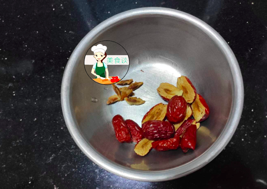 手脚冰冷|夏天，这糖水女人多喝，驱寒暖宫，一周喝2次，入冬后手脚不冰凉