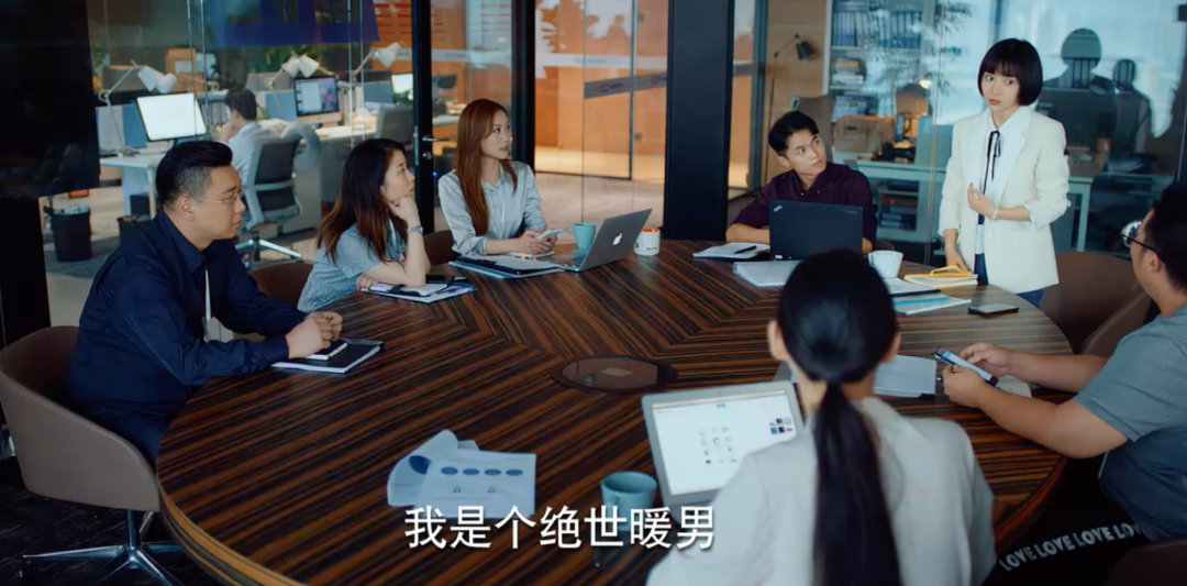 视觉志|《二十不惑》&《三十而已》：女人的秘密，都被揭穿了｜百家故事