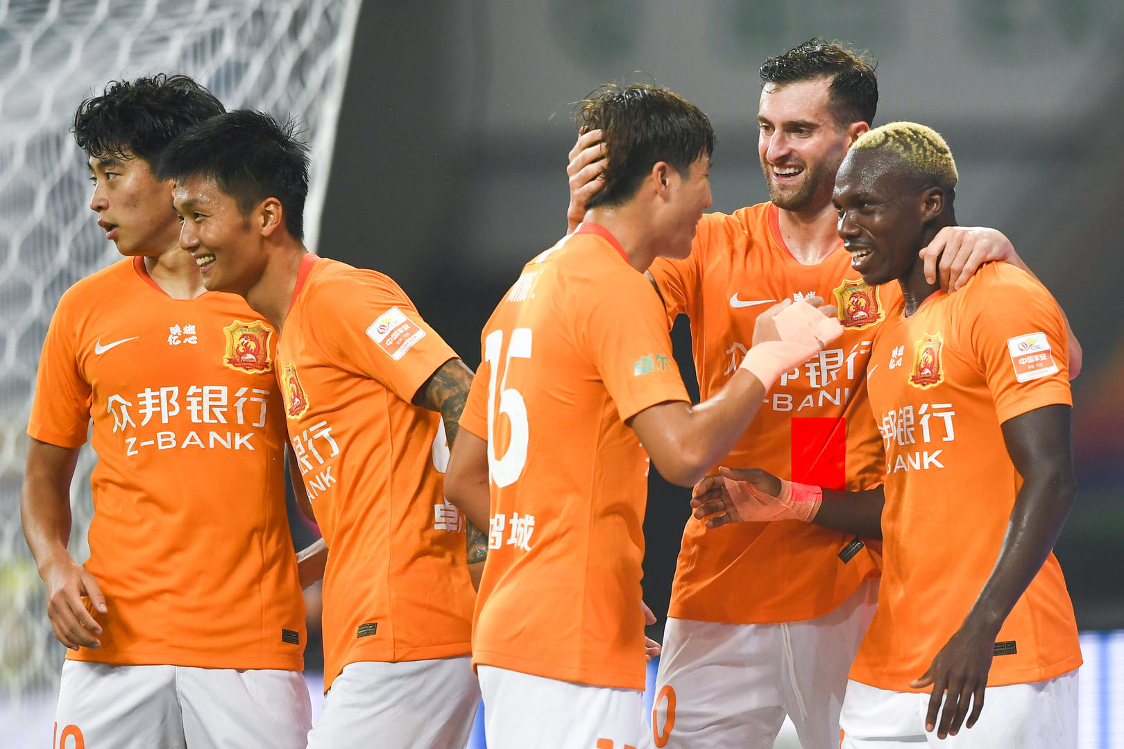 中超|中超首日启示：年轻本土球员春天来了，防守水平明显提升