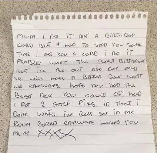 法律|三名青少年杀警后获轻判，冲记者扮鬼脸