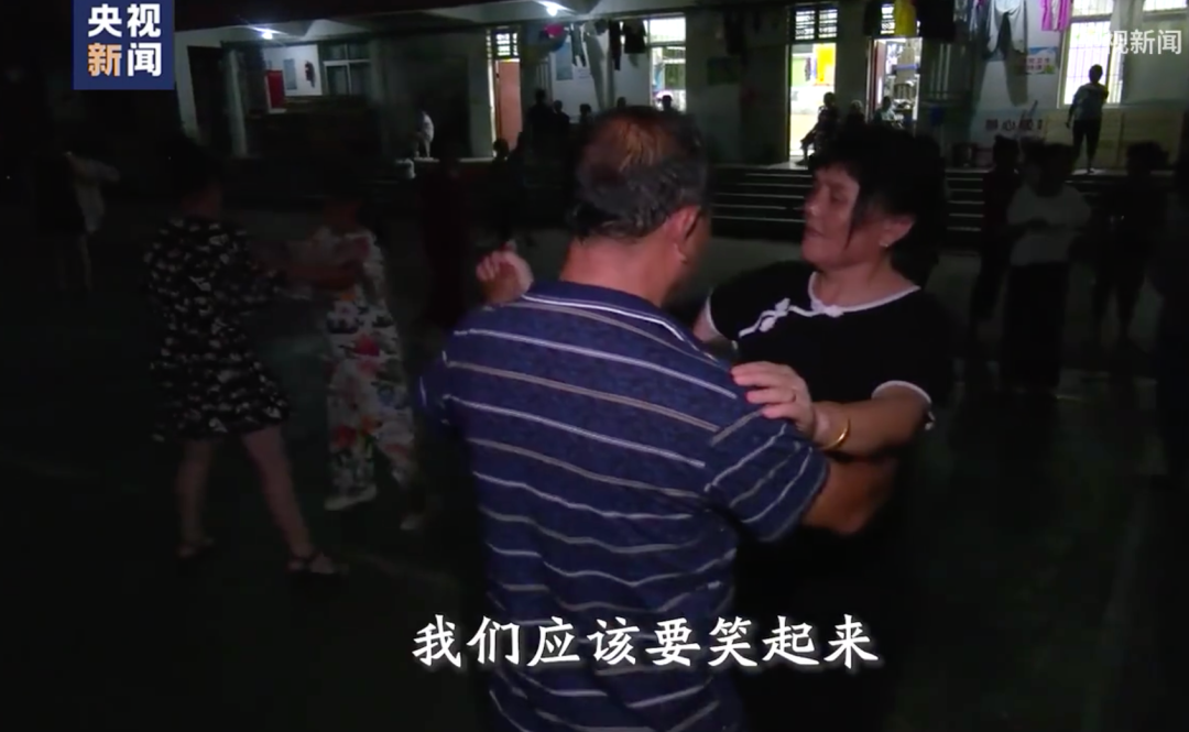 视觉志|因洪水无家可归的人，终于说出了真相。｜百家故事