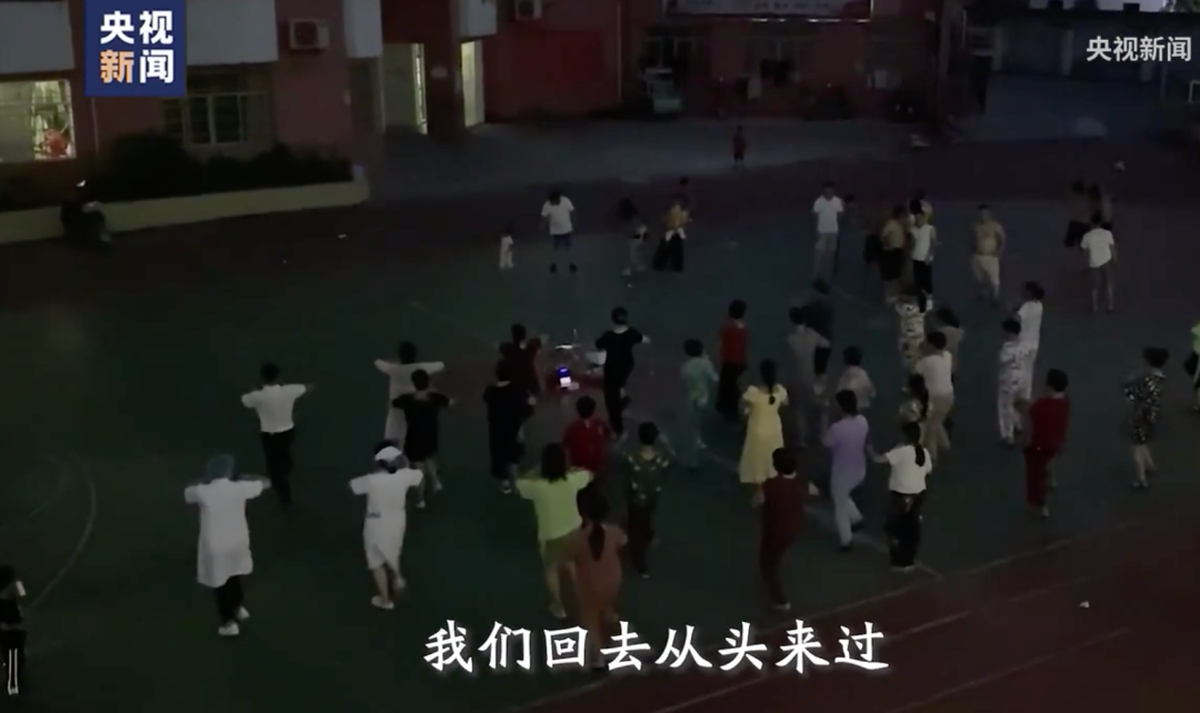 视觉志|因洪水无家可归的人，终于说出了真相。｜百家故事