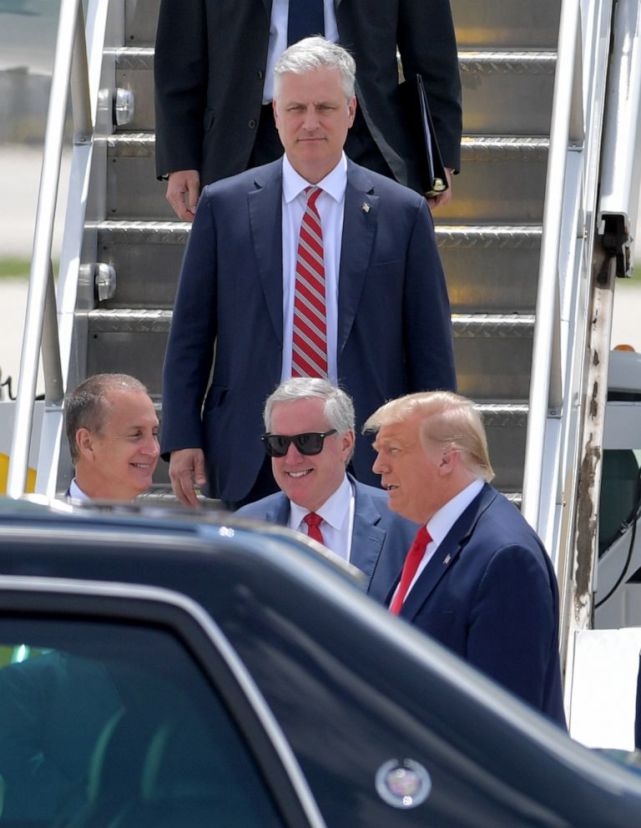 环球时报|特朗普国安顾问确诊新冠，美国专家：再不采取措施谁都不安全