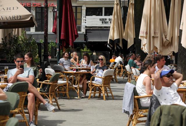 环球时报|荷兰新冠病例激增,政府仍不建议戴口罩:尚未证明有效