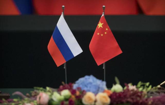 环球时报|俄媒：中俄贸易结算美元占比首次低于五成 人民币创历史新高