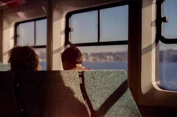 心理学|为什么有些人毫不费力、就特别讨人喜欢，和所有人都能打成一片？