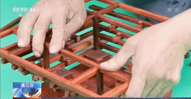 王德文|靠“玩”木头，中国宝藏爷爷火到了国外