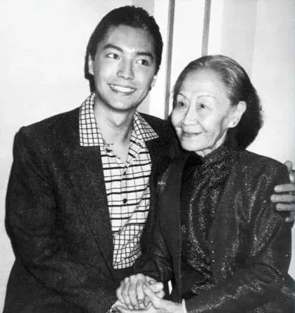 尊龙|八十年代亚洲“第一美男”，如今谁还记得他？｜百家故事