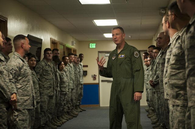 美军|驻日美军几乎“凌驾于法律之上”冲绳疫情让日本人意识到这一事实