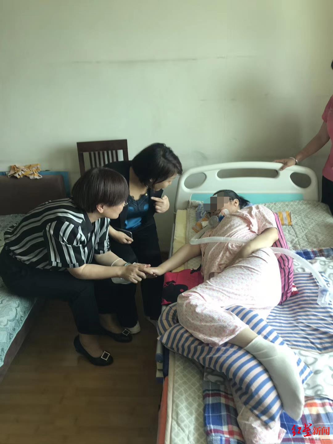 渐冻症|渐冻症女子离婚获抚养权及房屋居住权 律师：判决罕见，具突破性意义