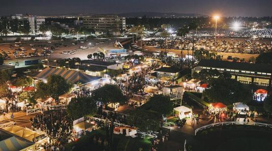 环球时报|洛杉矶市长颁布“硬核抗疫”举措：“你轰趴、我断电”