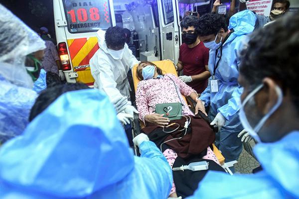 环球时报|印度客机事故遇难人数升至20人,机场跑道被指有安全问题