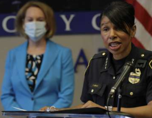 贝斯特|美国西雅图警局预算遭削减 局长辞职：对警察“缺乏尊重”