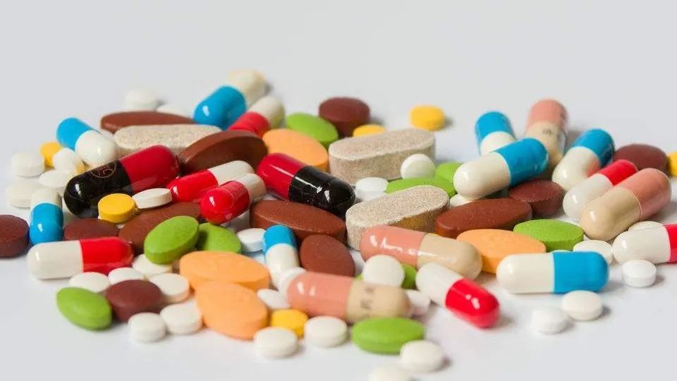 对乙酰氨基酚|27岁小伙感冒后,从入院到去世仅7天!“罪魁祸首”竟是它