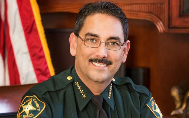 环球时报|美国佛州疫情严峻，一警长却下达口罩禁令：别讨论，执行