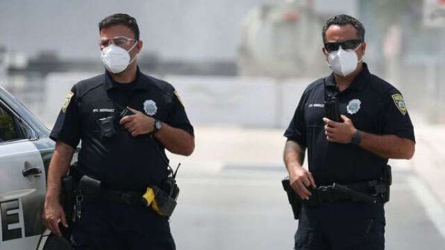 环球时报|美国佛州疫情严峻，一警长却下达口罩禁令：别讨论，执行