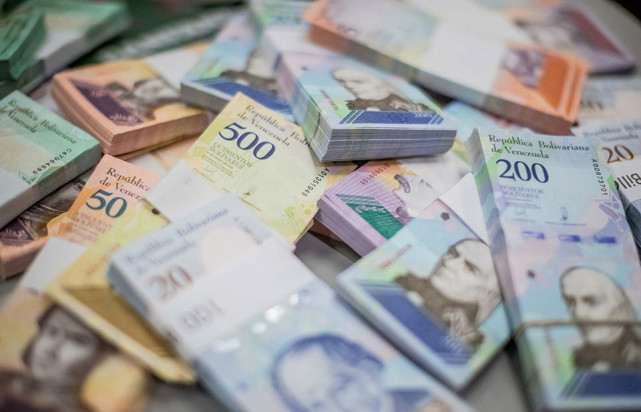 国外宏观|委内瑞拉反对派称本国货币已被美元取代：年度通胀达40倍