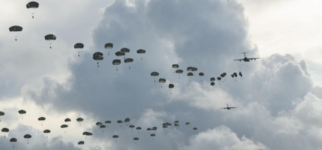 超级大炮|美媒畅想美军用射程1千英里超级大炮威慑中国，但没有盟友敢部署