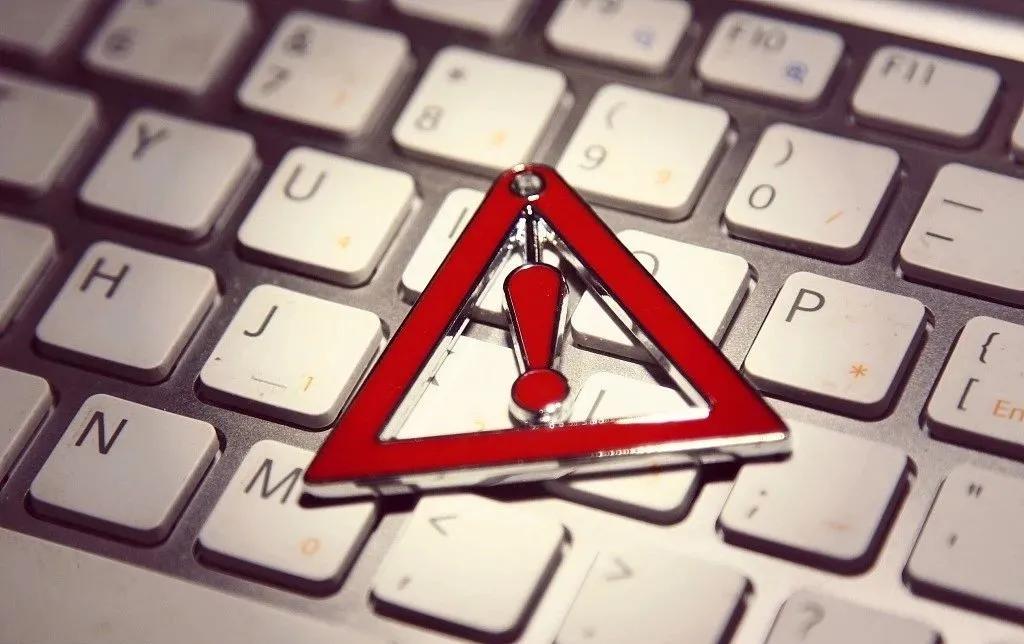 信息安全|细思极恐！竟有人用你的手机“偷窥”你……