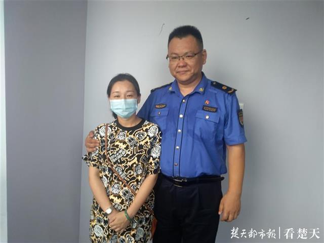 社会|《城市梦》主角胡毅峰妻子观影后深情告白:“我为丈夫感到骄傲”