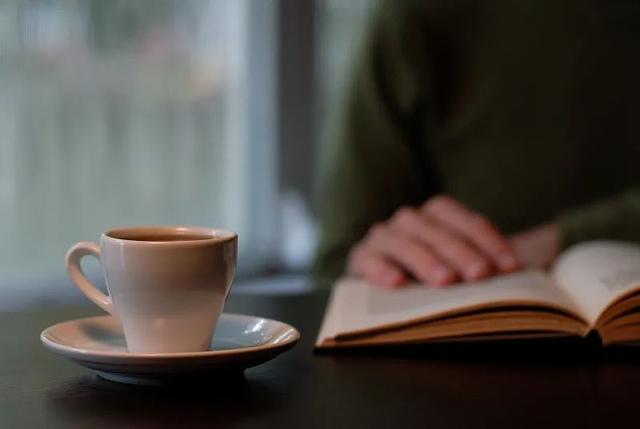 戴建业|同学，有话好好说——戴建业评《生活在树上》