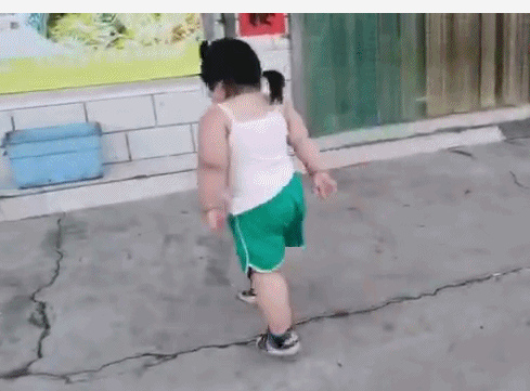 佩琪|3岁女童被喂到70斤做吃播：为了钱，别丢了底线