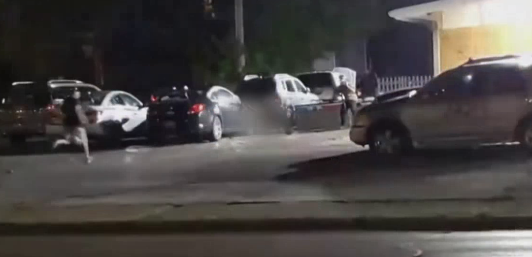 环球时报|经历乱夜，特朗普发声：我们不会容忍美国街头的无法无天！