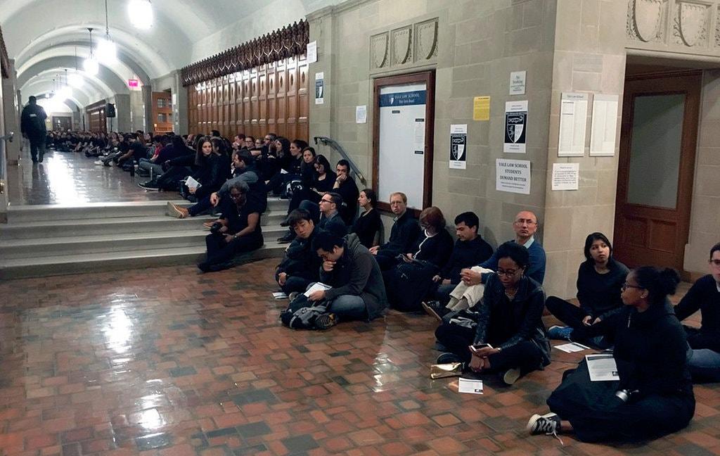 蔡美儿|“虎妈”老公因性骚扰学生指控被调查两年后停职 为耶鲁知名教授