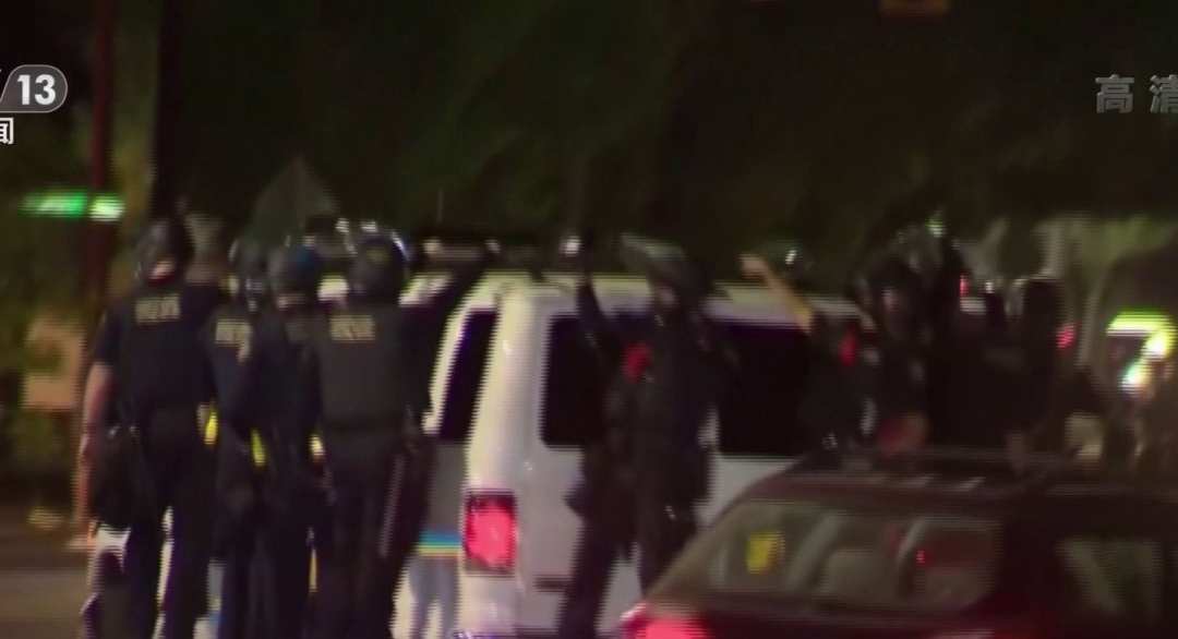 国际|美调查数据显示:5月25日至8月22日美警察只有3天没杀人