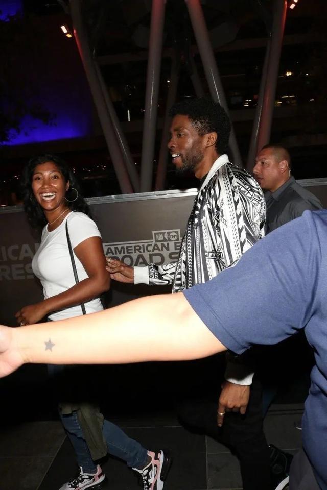 黑豹漫威|漫威《黑豹》男主去世，年仅43岁