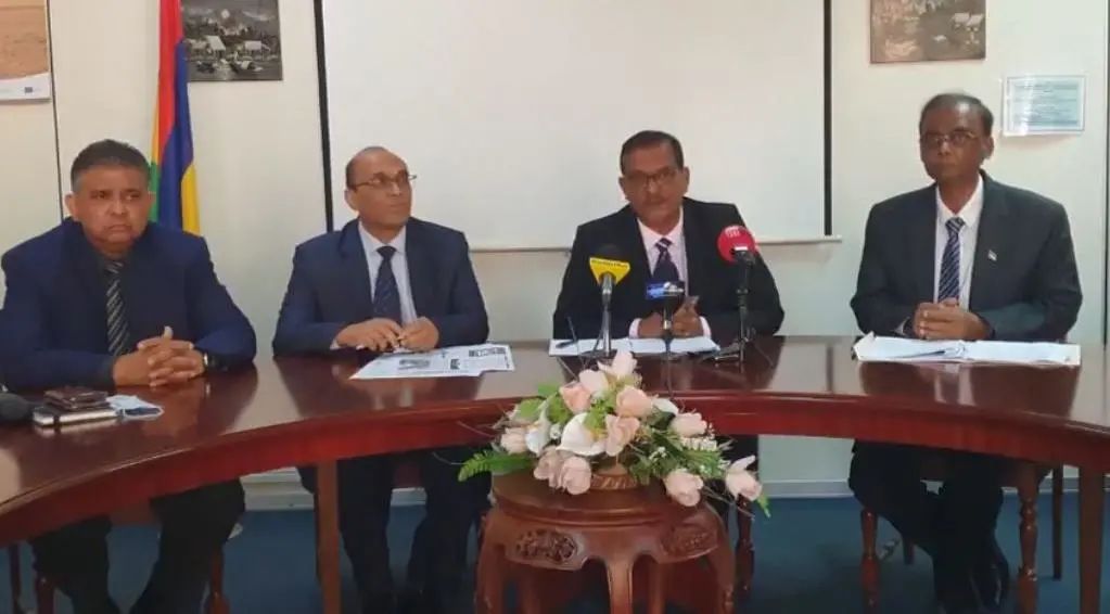 国际|海岸惊现不明死亡海洋生物，数量上升到39只！