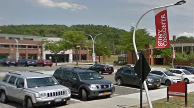 国际|违反校规开派对致百人确诊 数十名美国纽约大学生被停课