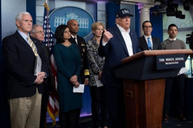 联邦政府|多数美国人认为联邦政府正使疫情变更糟,仅1/3表示信任