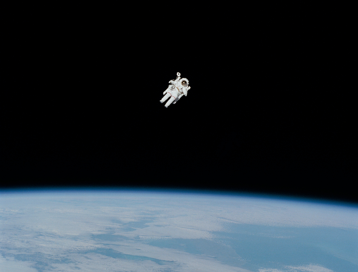 科学|宇航员在太空牺牲，遗体可以运回地球吗？若无法运回会怎样？