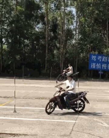 摩托车|为了考这个驾照,我万万没想到……|百家故事