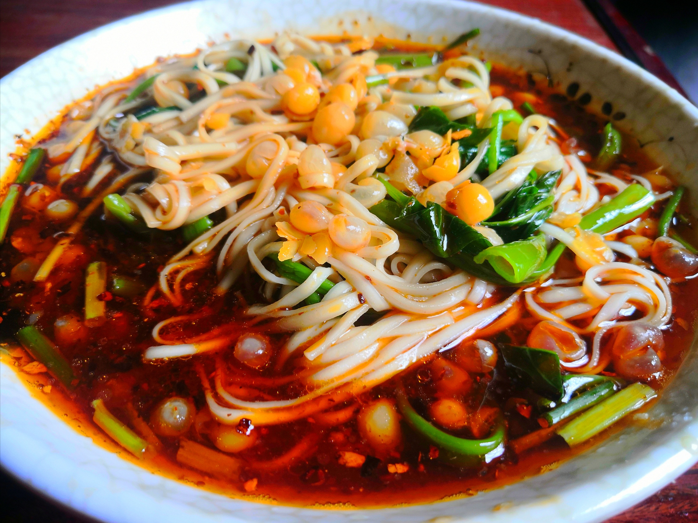 重庆红油小面食材调料是关键麻辣鲜香学会可以开店了