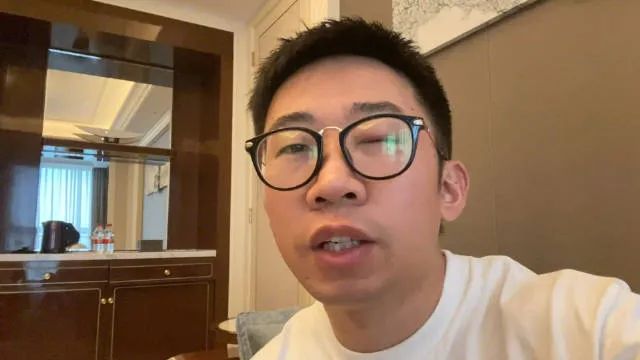 杨迪|知名艺人眼睛睑板腺消失！这个热搜注意了……