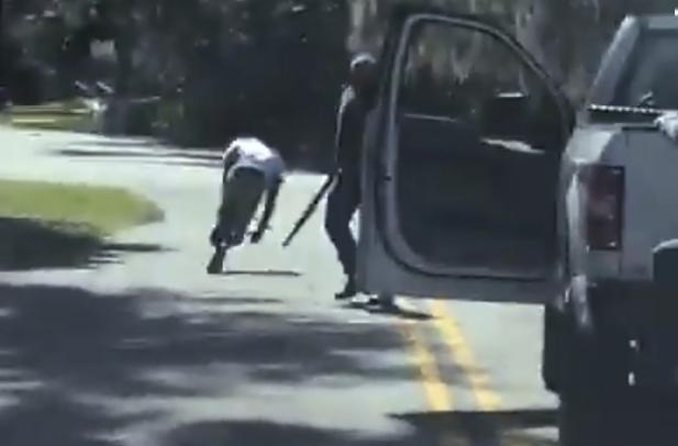 国际|呼唤正义还是消费死者？慢跑被杀黑人母亲：儿子之死被当成商机