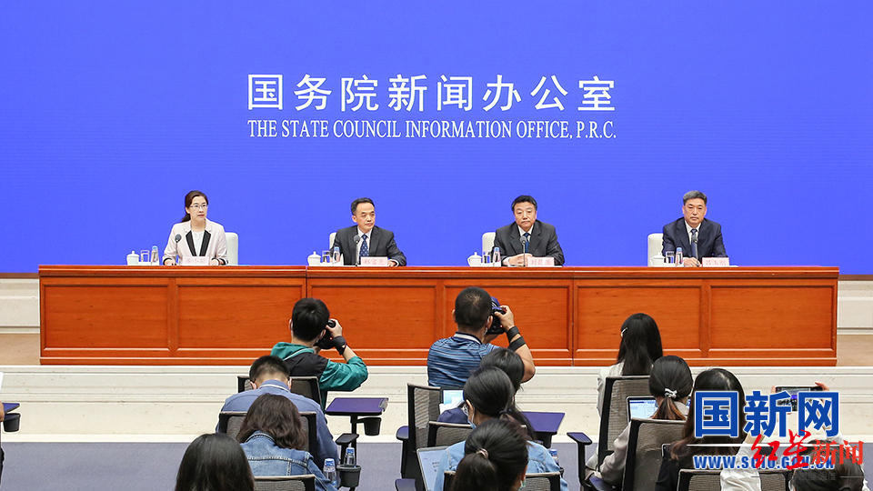 教育|教育部:全国义务教育阶段辍学学生由60万人降至2419人