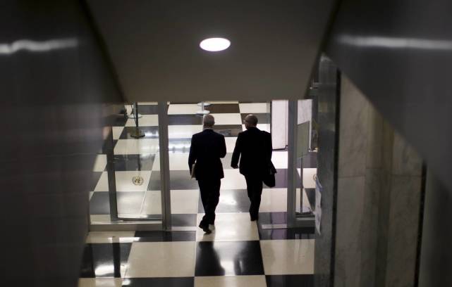 时政外交|保加利亚驱逐两名俄外交官，俄使馆：保留采取对等措施权利