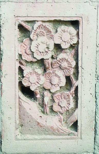 窗户|宫殿墙根处的小窗户干啥用