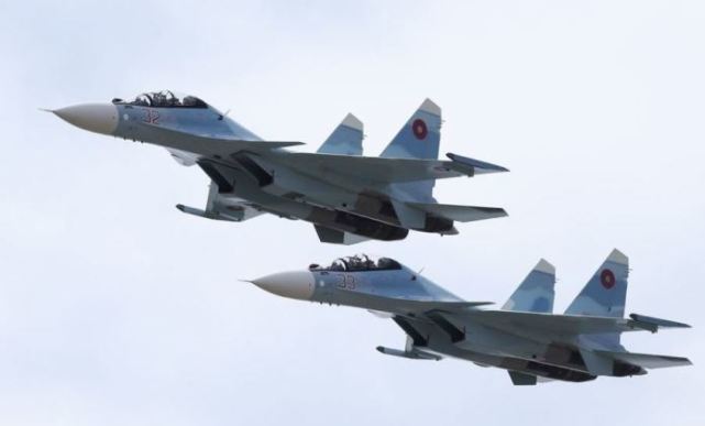 战斗机|美媒：阿塞拜疆空军可被亚美尼亚苏-30轻易摧毁，新机也得找俄买