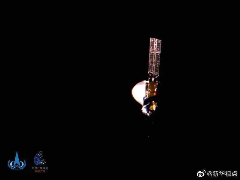 |24000000公里外，一面五星红旗光彩夺目