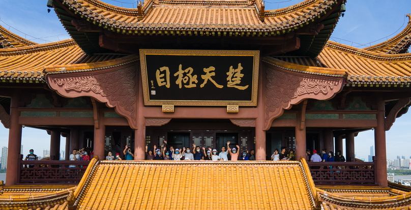 疫情|国庆“5.5亿人次出游”,美媒羡慕了