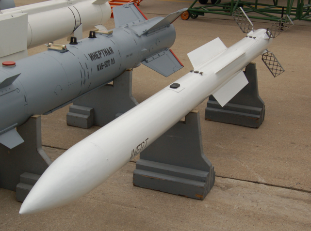 导弹|俄公布苏-57新武器K-77导弹，美媒：能否追上绝对领导者PL-15?