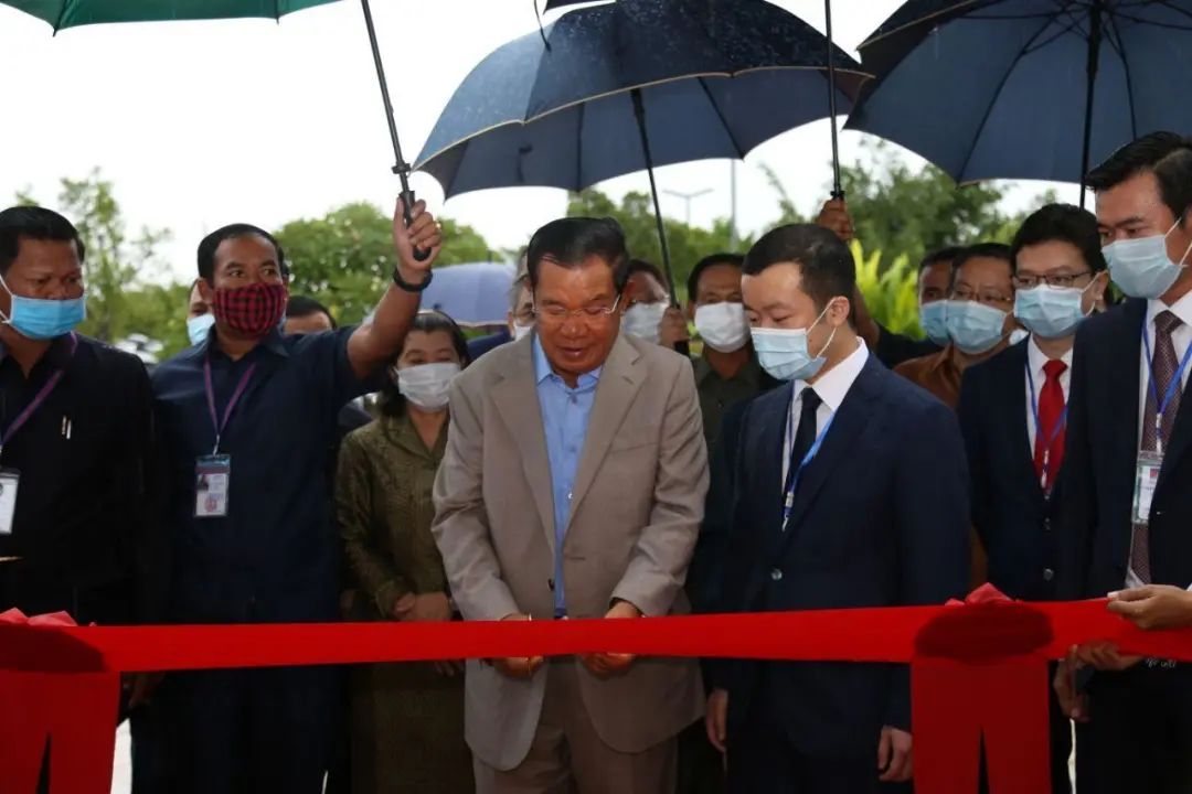 洪森|柬埔寨“弃美选中”?洪森回应很刚!